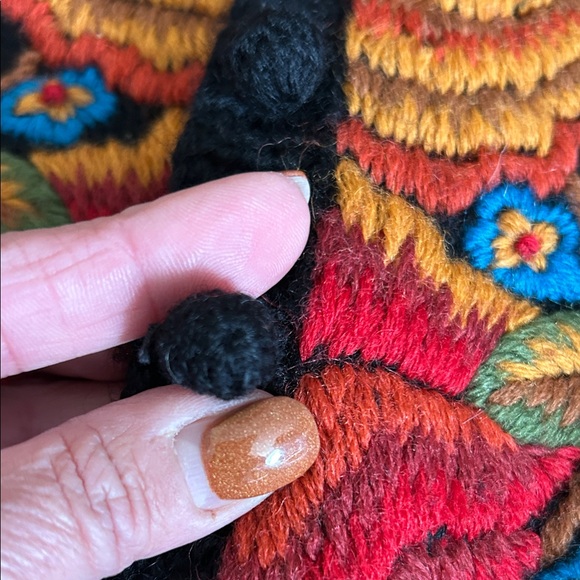 Floral Vintage Embroidered Black Knit Sweater Vest - Picture 7 of 8